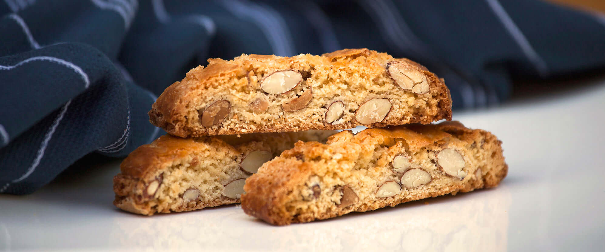 Italian almond biscotti